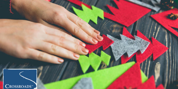 felt Christmas tree craft over the holidays