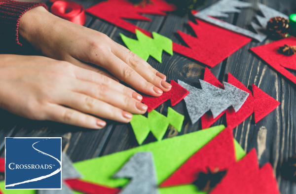 felt Christmas tree craft over the holidays