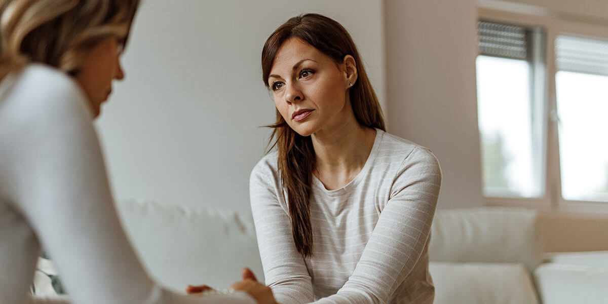 How to Avoid Anorexia Relapse a woman gets support for anorexia relapse