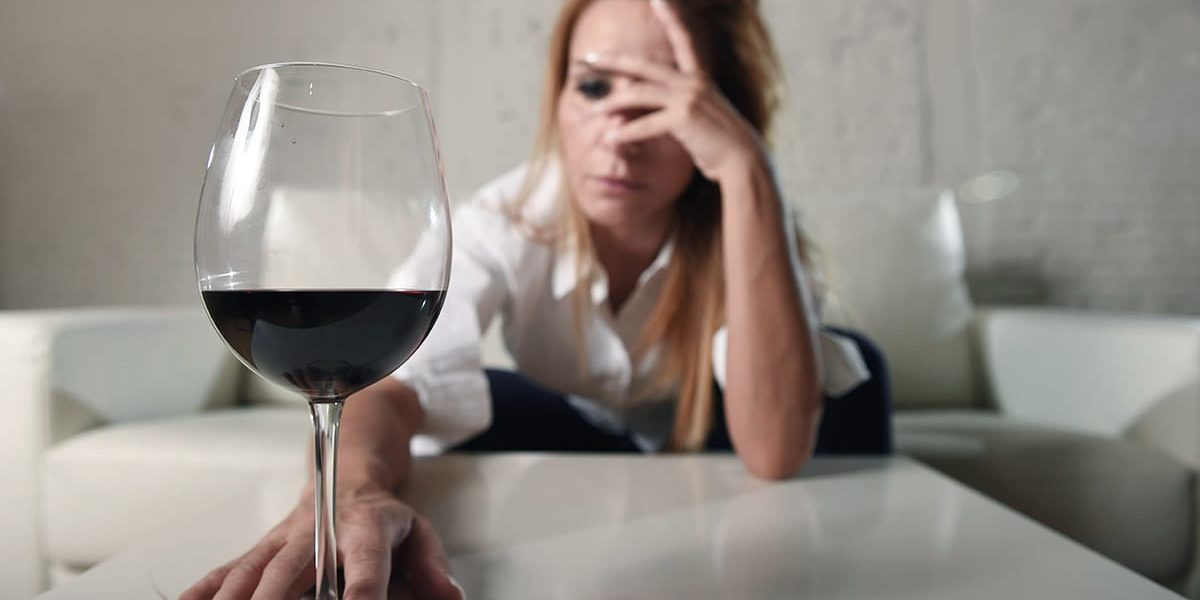 a woman needs alcohol dependence help in maine